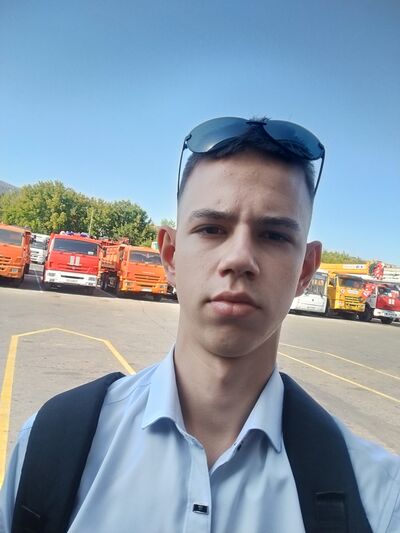  ,   Ilya, 20 ,   ,   , c 
