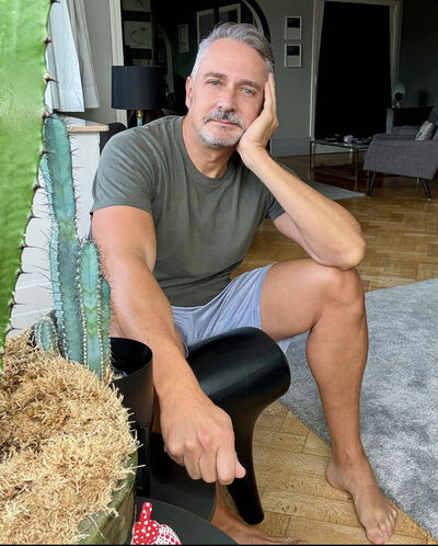  Frankfurt am Main,   Martin, 56 ,   ,   