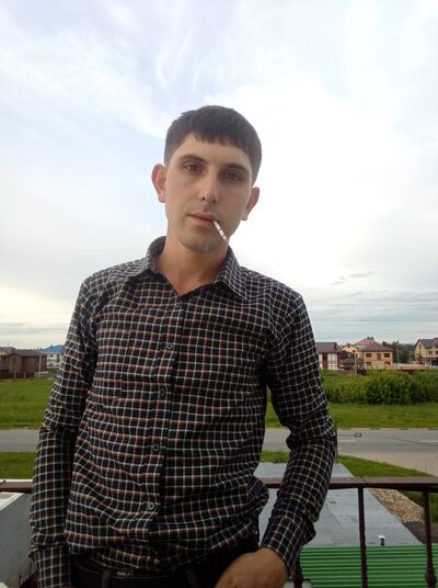  ,   Artyom, 31 ,   ,   