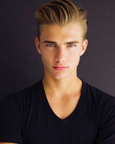  ,   Vadim, 19 ,   