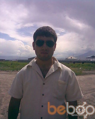  ,   Hovo, 33 ,   