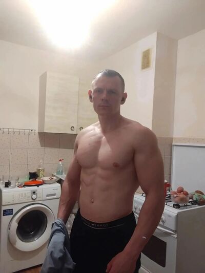  ,   Maxim, 34 ,   ,   , c , 