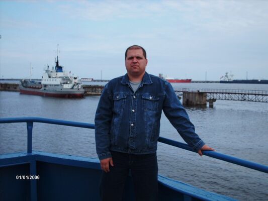  ,   Saulius, 48 ,   ,   , c 