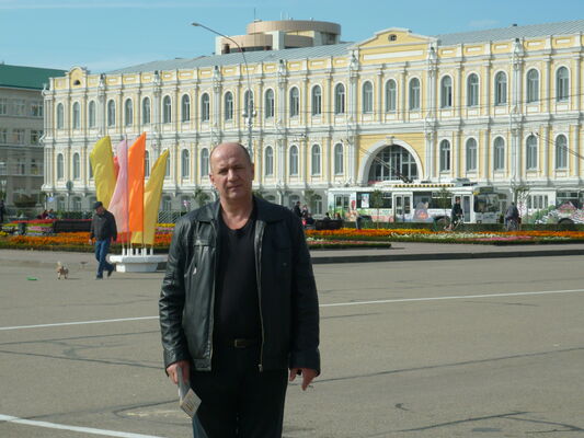 ,   Andrej, 62 ,  