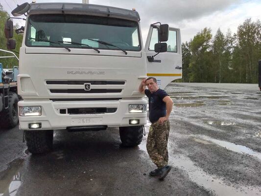  ,   Dima, 42 ,   ,   