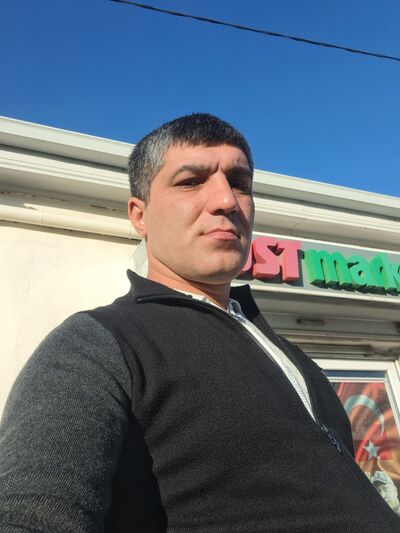  ,   Farid, 35 ,   ,   