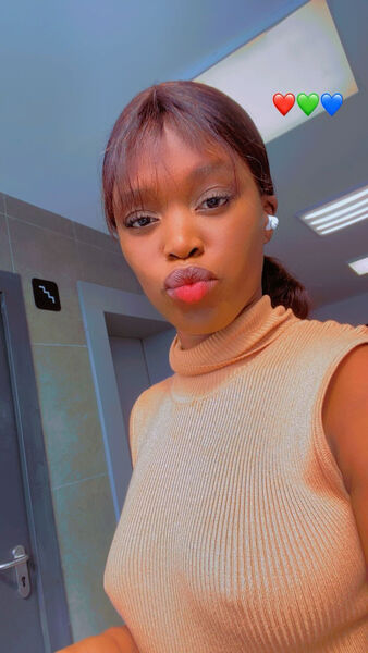  ,   Ange, 26 ,   ,   