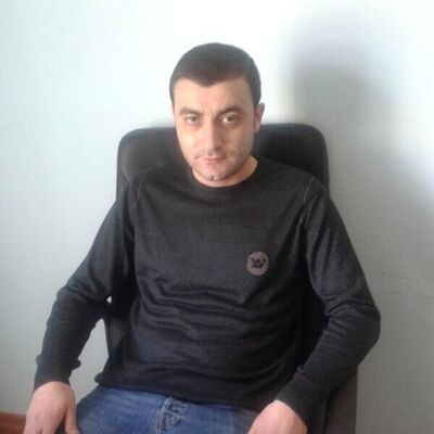  ,   Emil, 39 ,   ,   