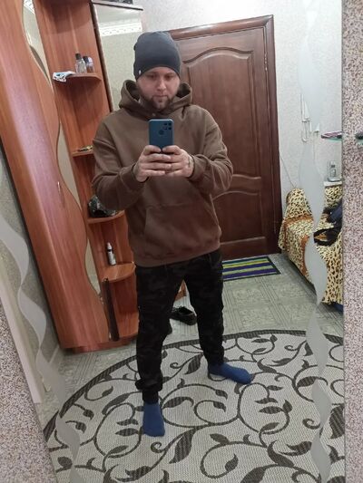  ,   Oleg, 33 ,   ,   