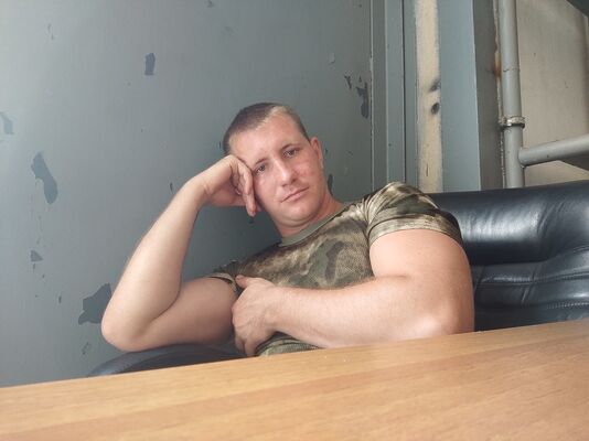  ,   Andrei, 28 ,   ,   , c , 