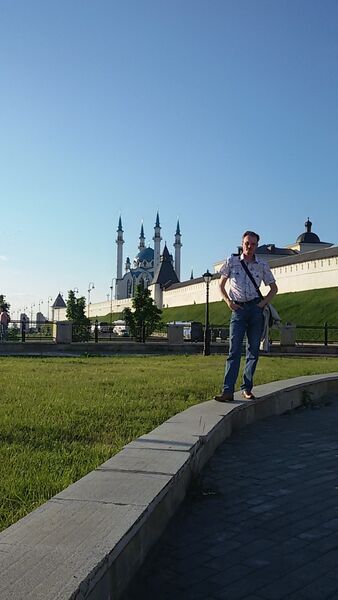  ,   Stas, 49 ,   