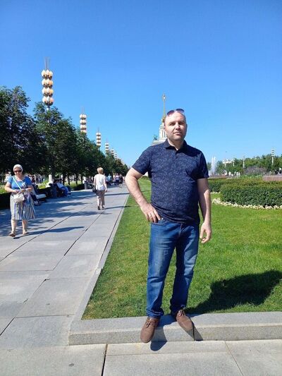  ,   Arman, 44 ,   ,   