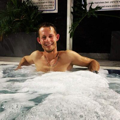  ,   Sergei, 31 ,   ,   