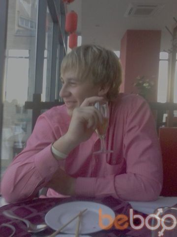 -,   Anthony, 32 ,   ,   , c 