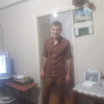  ,   Gogi, 39 ,   ,   