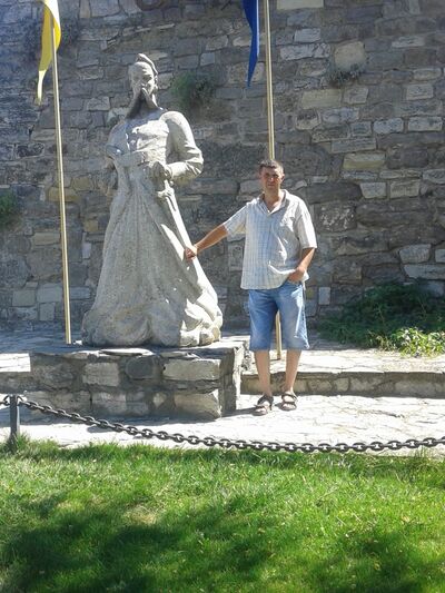  ,   Sasha, 50 ,   