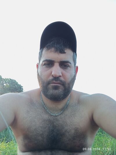  ,   Elvin, 32 ,   ,   