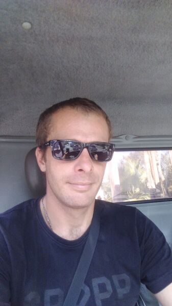  ,   Niksochi, 37 ,  