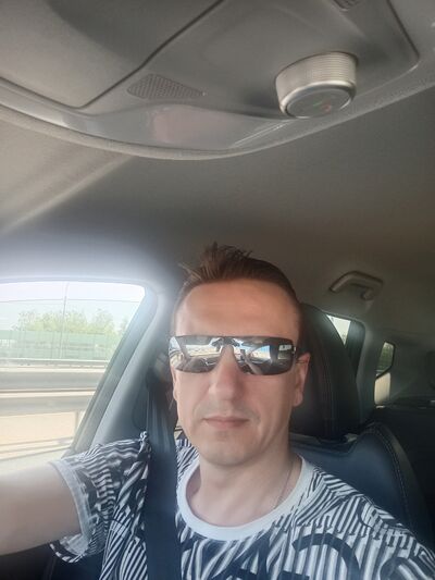  ,   Guntis, 40 ,   ,   , c , 