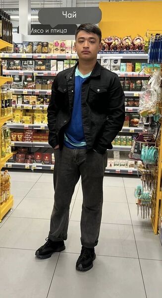  -,   Umedjon, 21 ,   ,   