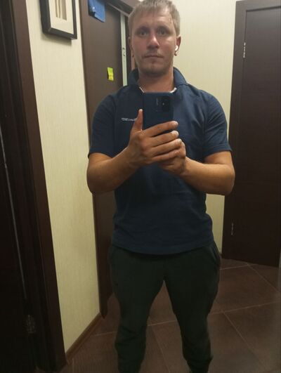  ,   Alex, 32 ,   ,   