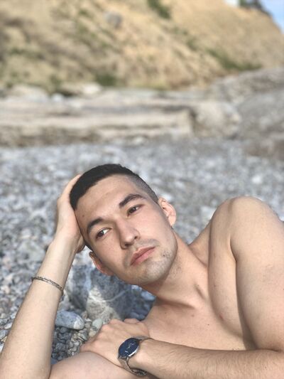  ,   Victor, 26 ,  