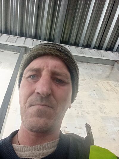  ,   Mikhail, 40 ,   ,   