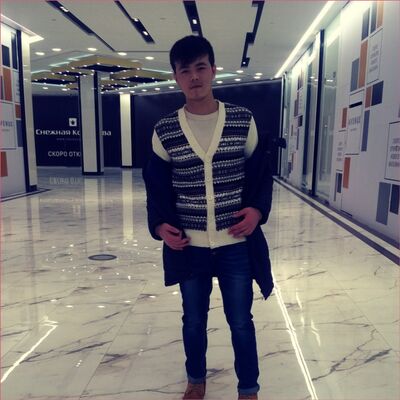  ,   Baha, 33 ,  