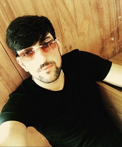  ,   Aleks, 29 ,   