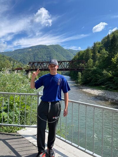  ,   Alex, 24 ,   ,   , c , 