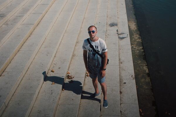  ,   Oleg, 33 ,   