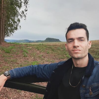  --,   Daniel, 28 ,   ,   