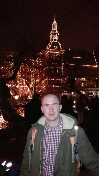  ,   Valentyn, 35 ,   ,   , c 