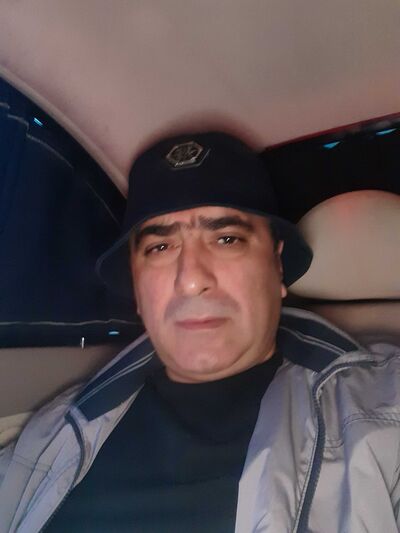  ,   Robert, 49 ,   ,   