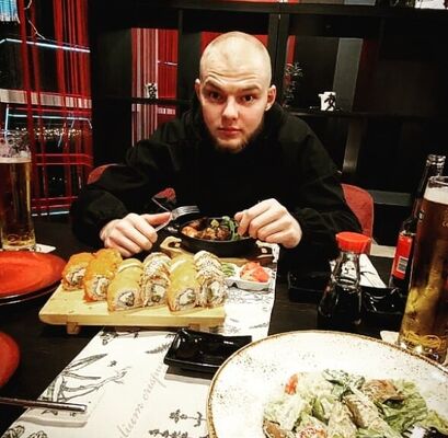  ,   Alexander, 25 ,  