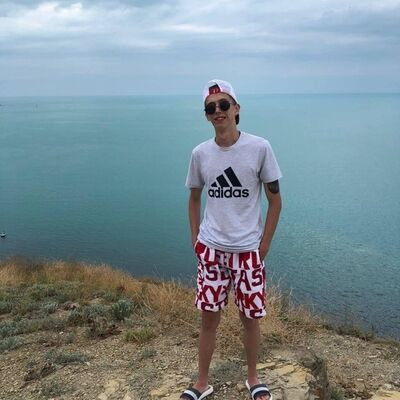  ,   Pavel, 20 ,   ,   , c 
