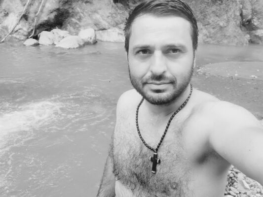  ,   Gio, 33 ,   ,   , 