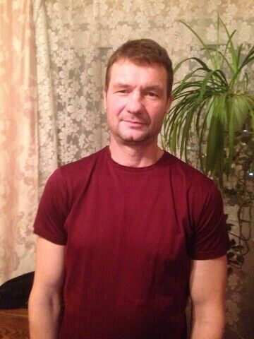  ,   Viktor, 56 ,  