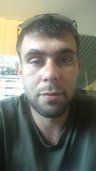  ,   Lion, 32 ,     , c 