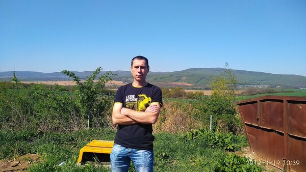  ,   Oleg, 49 ,   ,   , c 