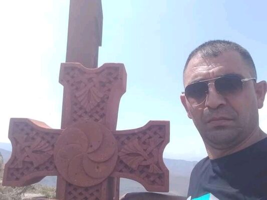  ,   ARMEN, 49 ,   ,   