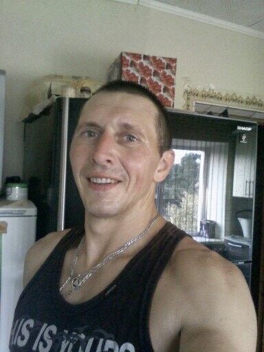  13401892  Ruslan, 35 ,    