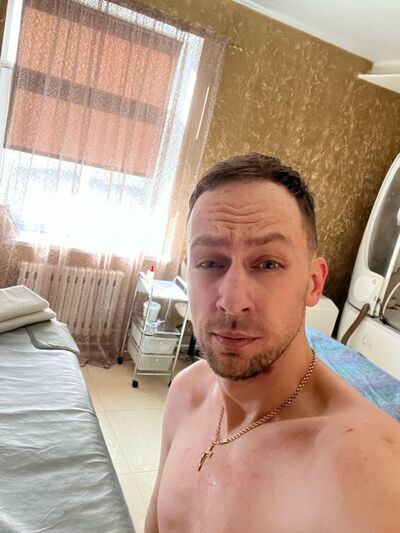  ,   Denis, 34 ,   ,   , c 
