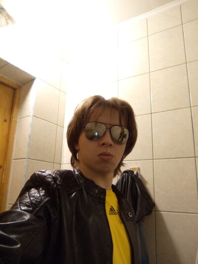  ,   Gustav, 26 ,   