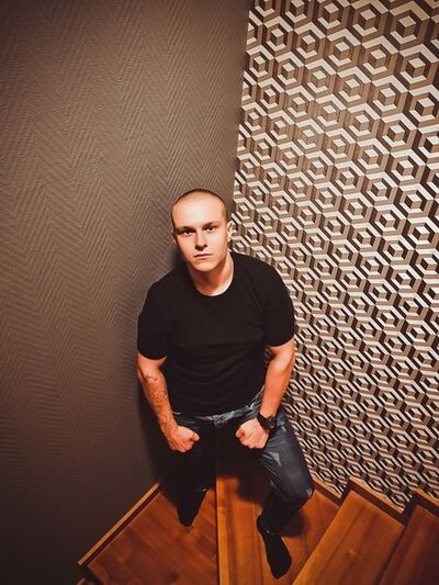  ,   Vadim, 30 ,   