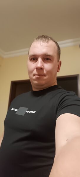 ,   Viktor, 39 ,   ,   