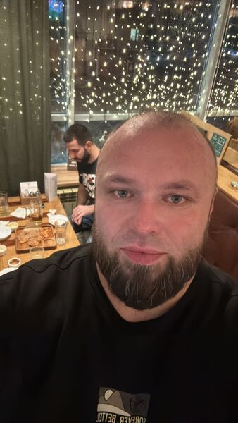  ,   Ruslan, 40 ,   ,   