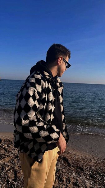  ,   Nikita, 21 ,   ,   