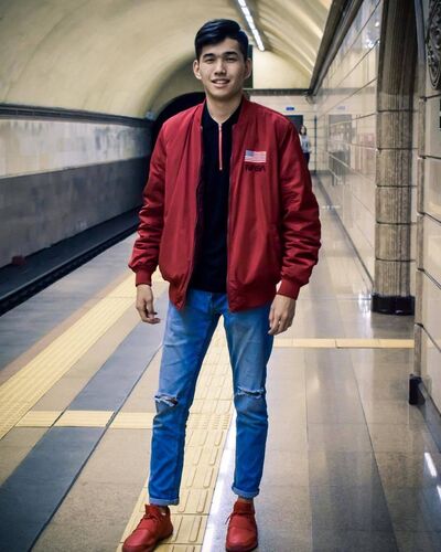  ,   Nurik, 32 ,  