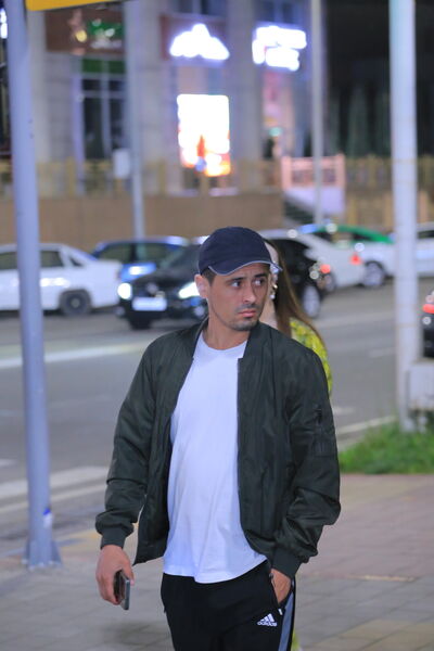  ,   Emir, 30 ,   ,   , c 